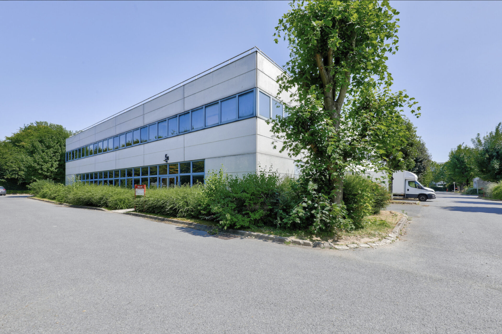Location local d'activité Roissy-en-France 95700 — photo 1