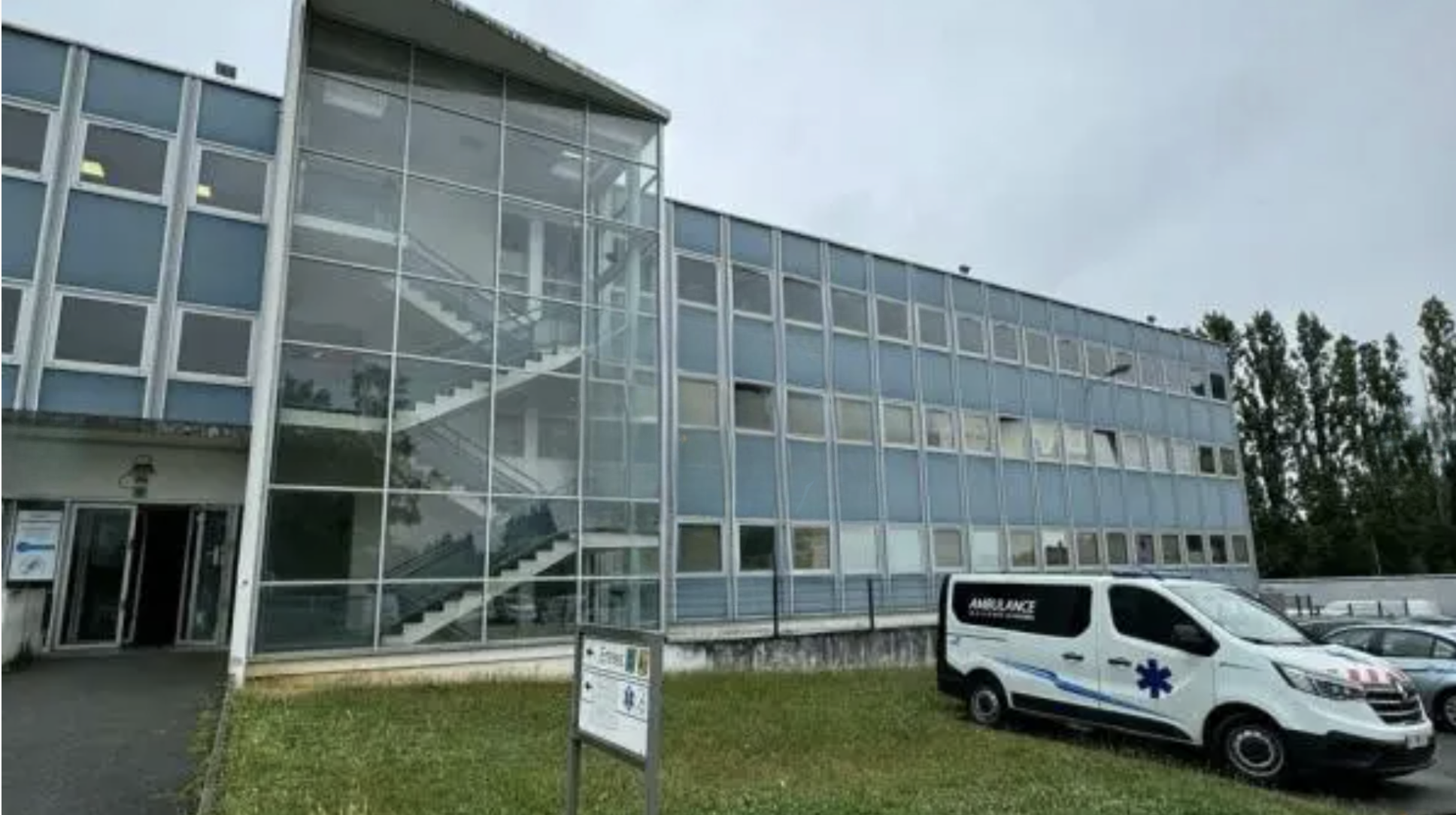 vente bureaux et entrepot Garges-Les-Gonesse (muette) — photo 1
