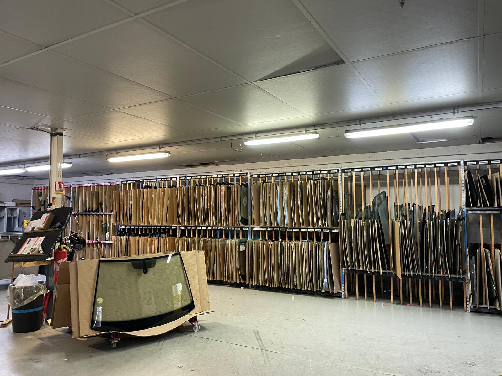 location local commerciale Coignières (78) — photo 4