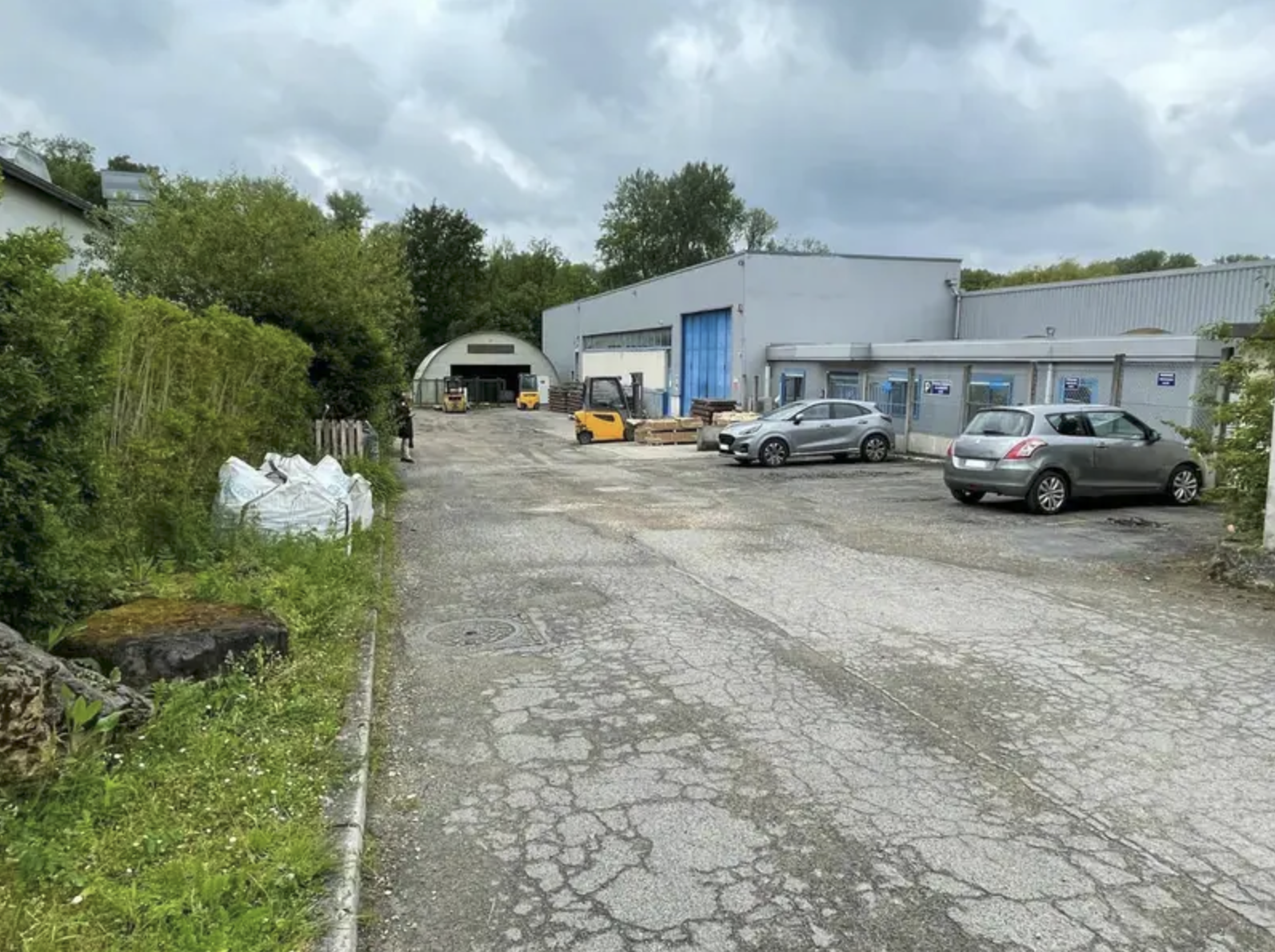 Vente local d'activité 1844m2