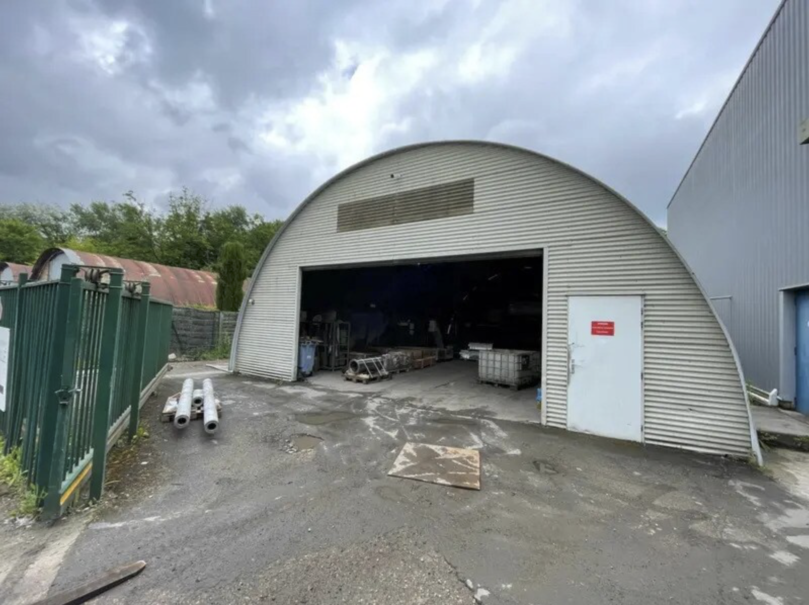 Vente local d'activité 1844m2 — photo 4