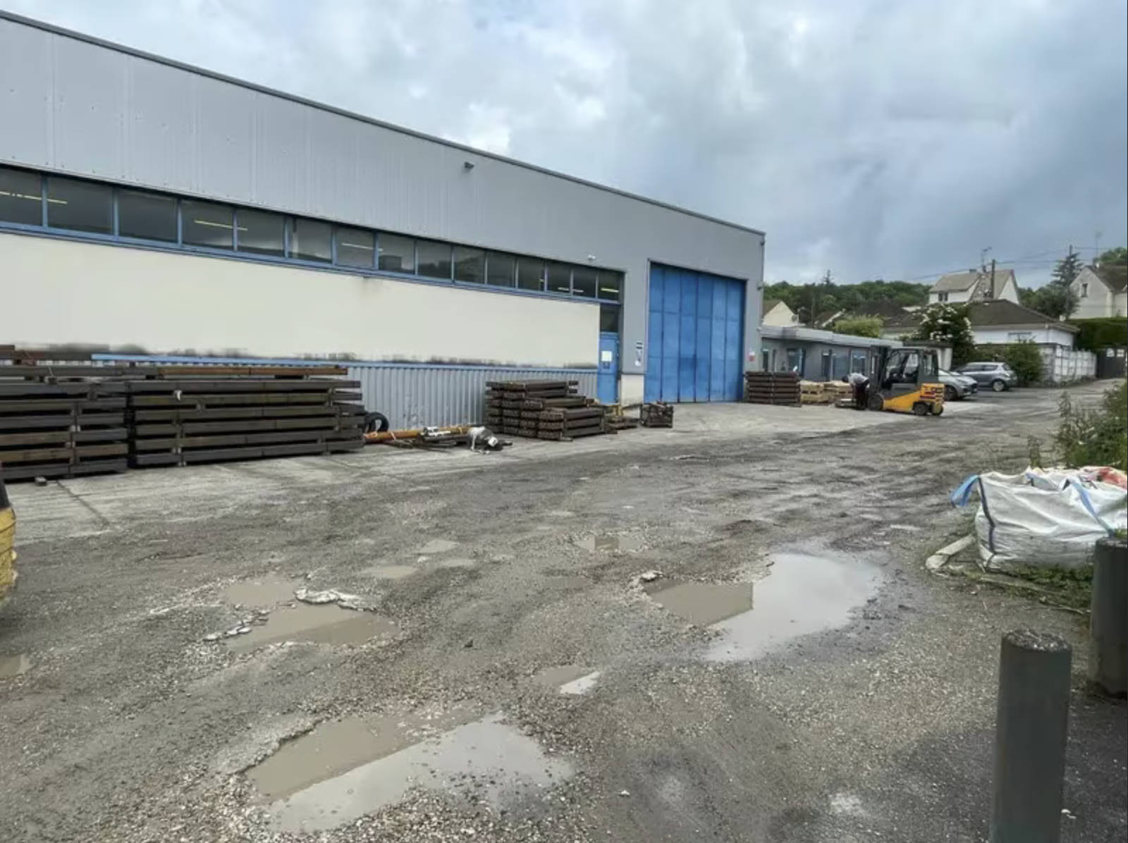 Vente local d'activité 1844m2 — photo 2
