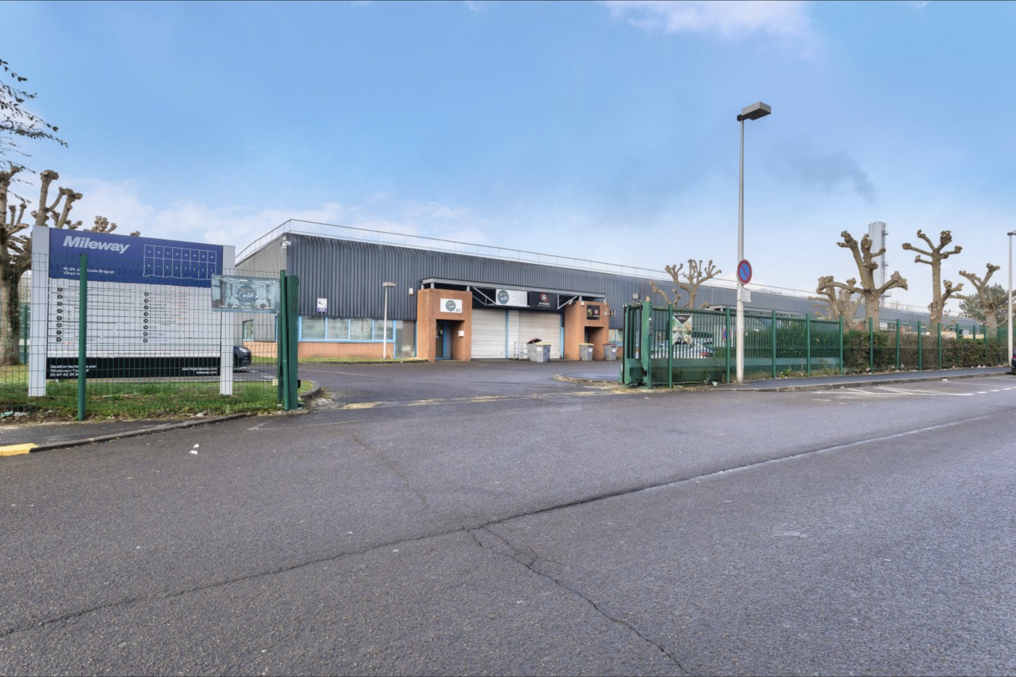 Location local d'activité Villepinte 93420 — photo 1